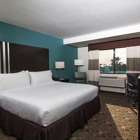Holiday Inn Express Hotel & Suites Carlsbad Beach By Ihg Exteriér fotografie