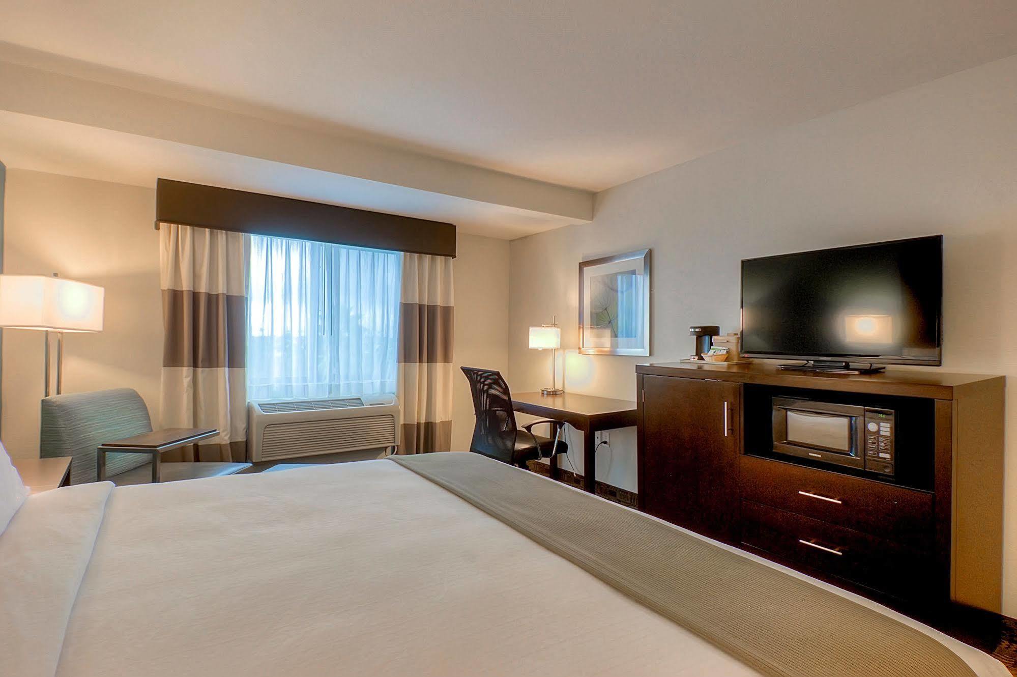 Holiday Inn Express Hotel & Suites Carlsbad Beach By Ihg Exteriér fotografie